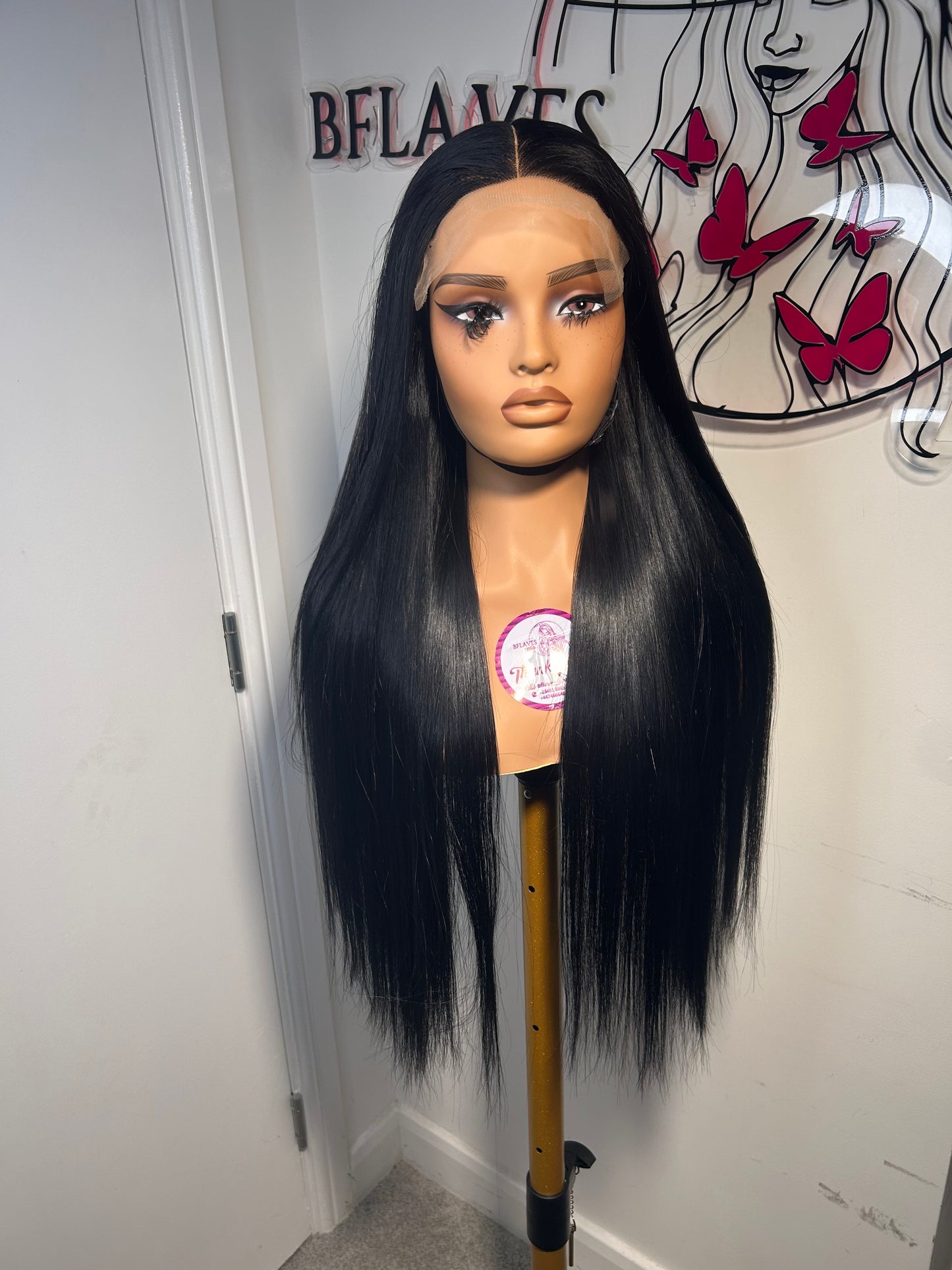 24” SDD bonestraight with 5x5 Glueless Closure. Website Exclusive £250